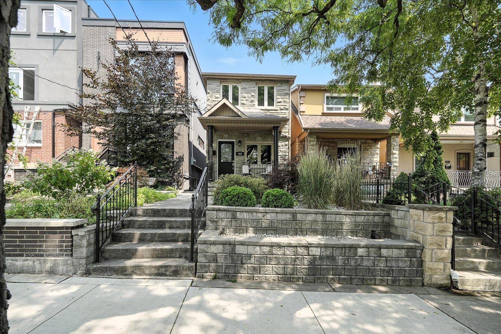 165 Caledonia RD, Toronto W03, ON M6E 4S8