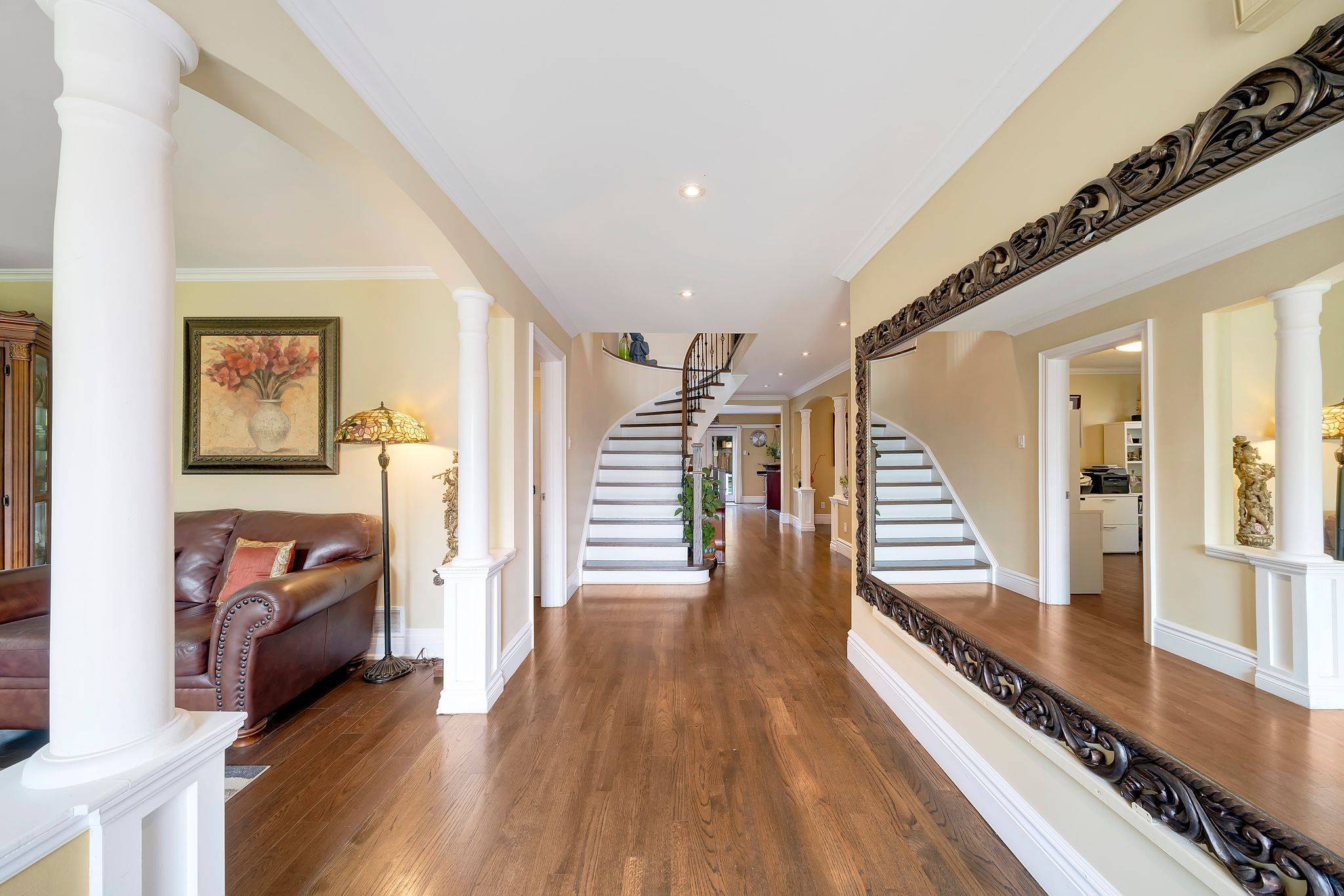 Oakville, ON L6H 4C3,57 River Oaks BLVD E