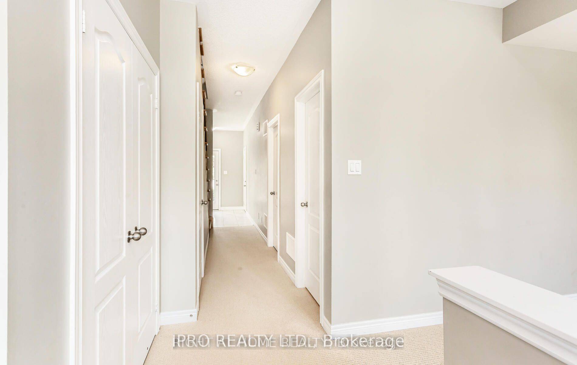 Mississauga, ON L5M 6V9,5725 Tosca DR #2