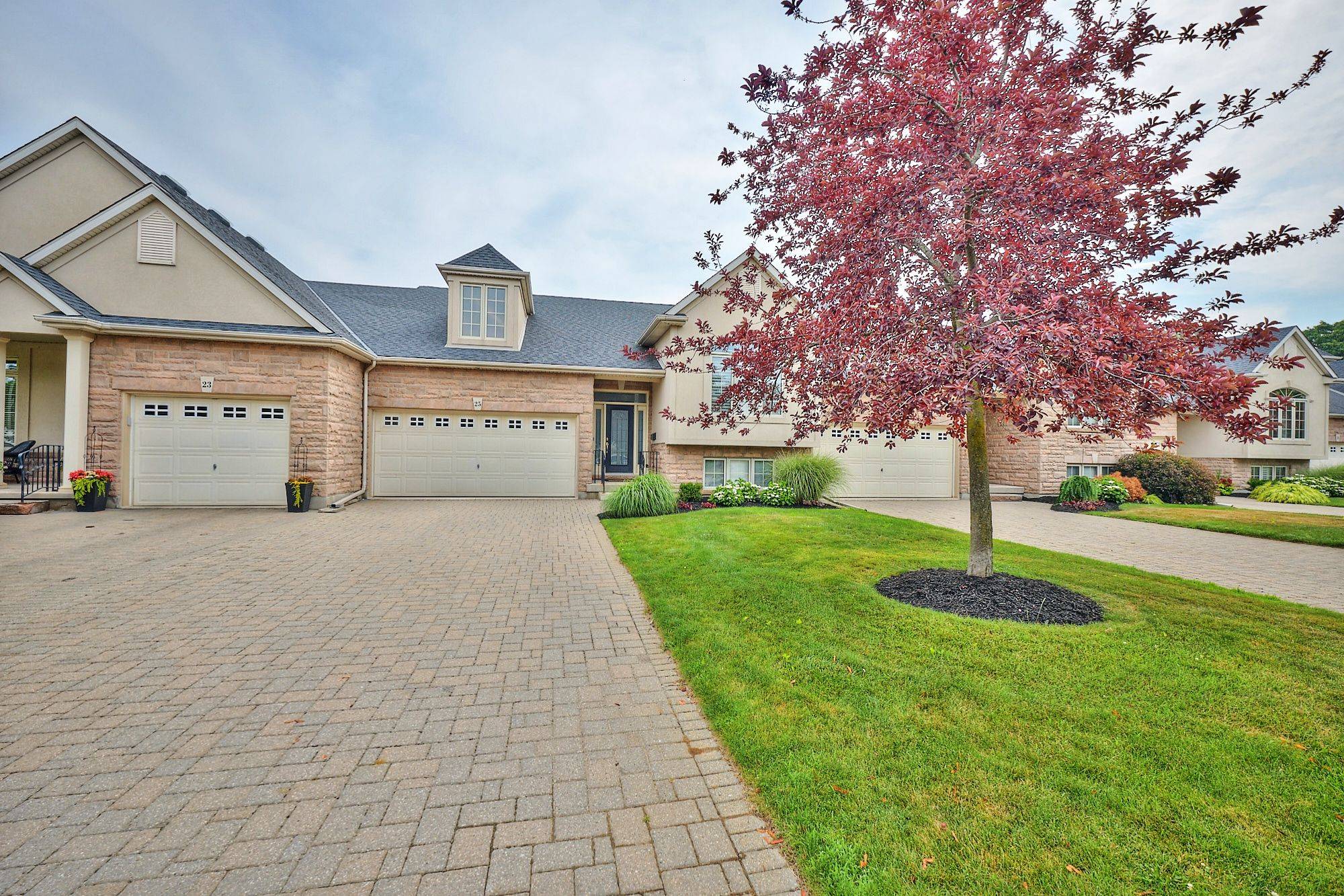 St. Catharines, ON L2N 7S9,2-25 Scullers WAY