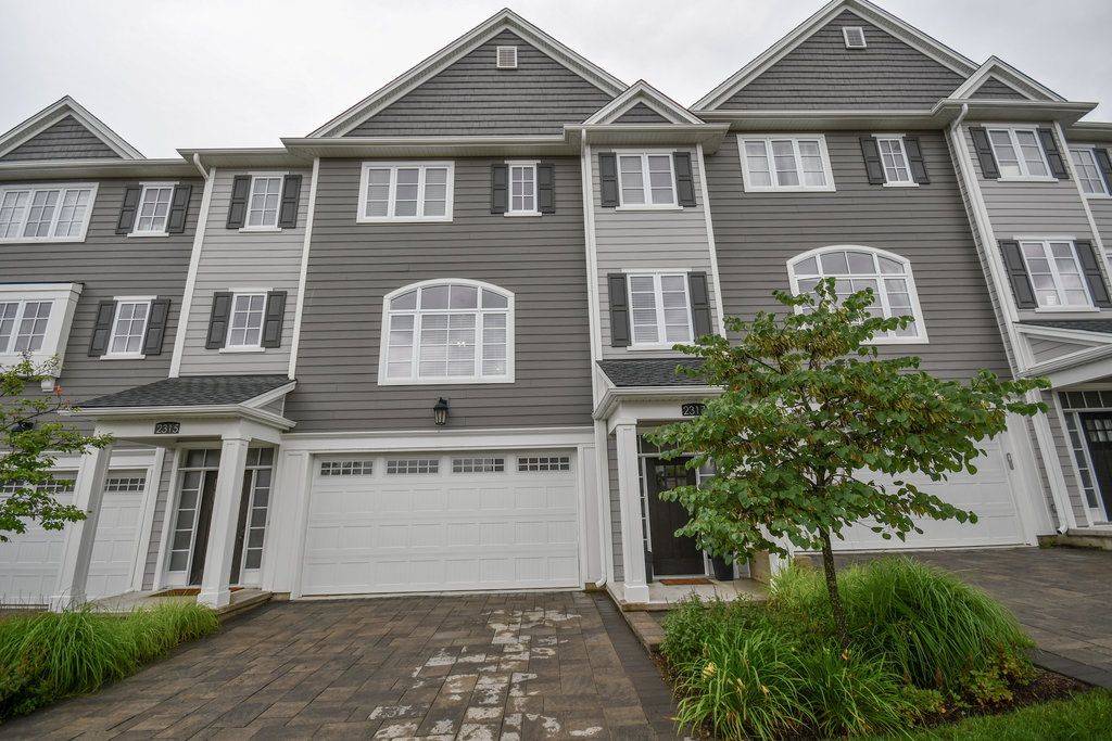 2317 Callingham DR, London North, ON N6G 0X2