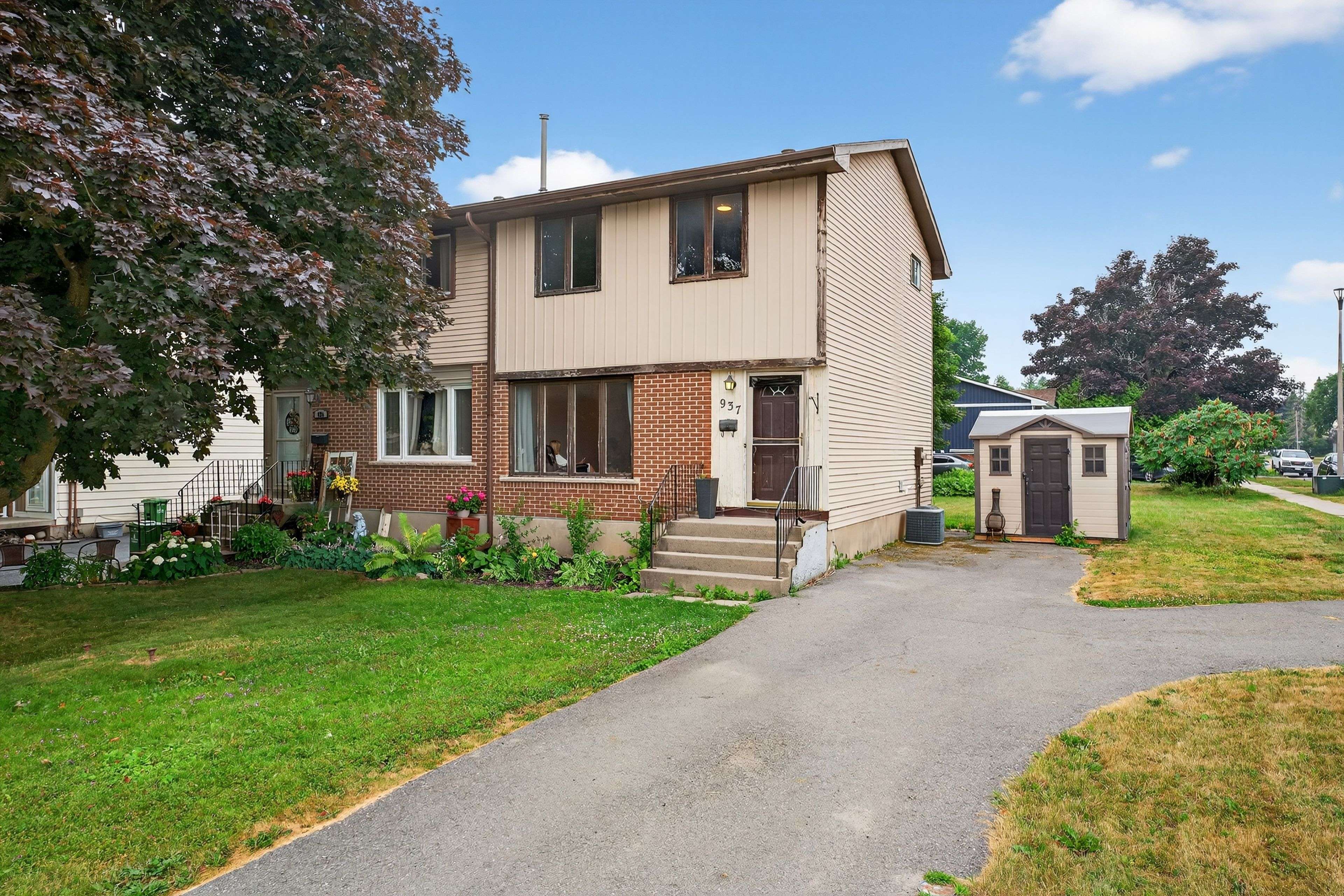 937 Purcell CRES, Kingston, ON K7P 1C1