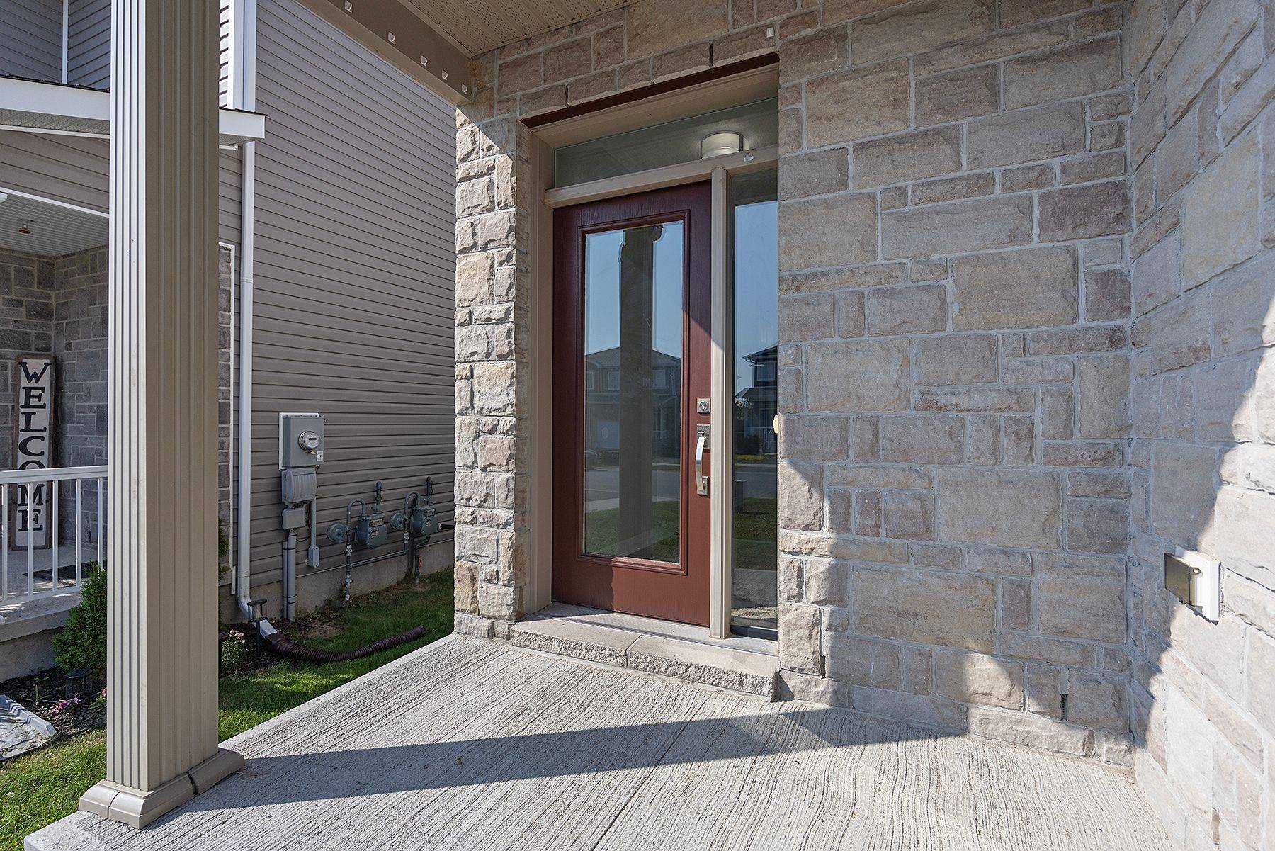 Kingston, ON K7K 0J4,931 Riverview WAY