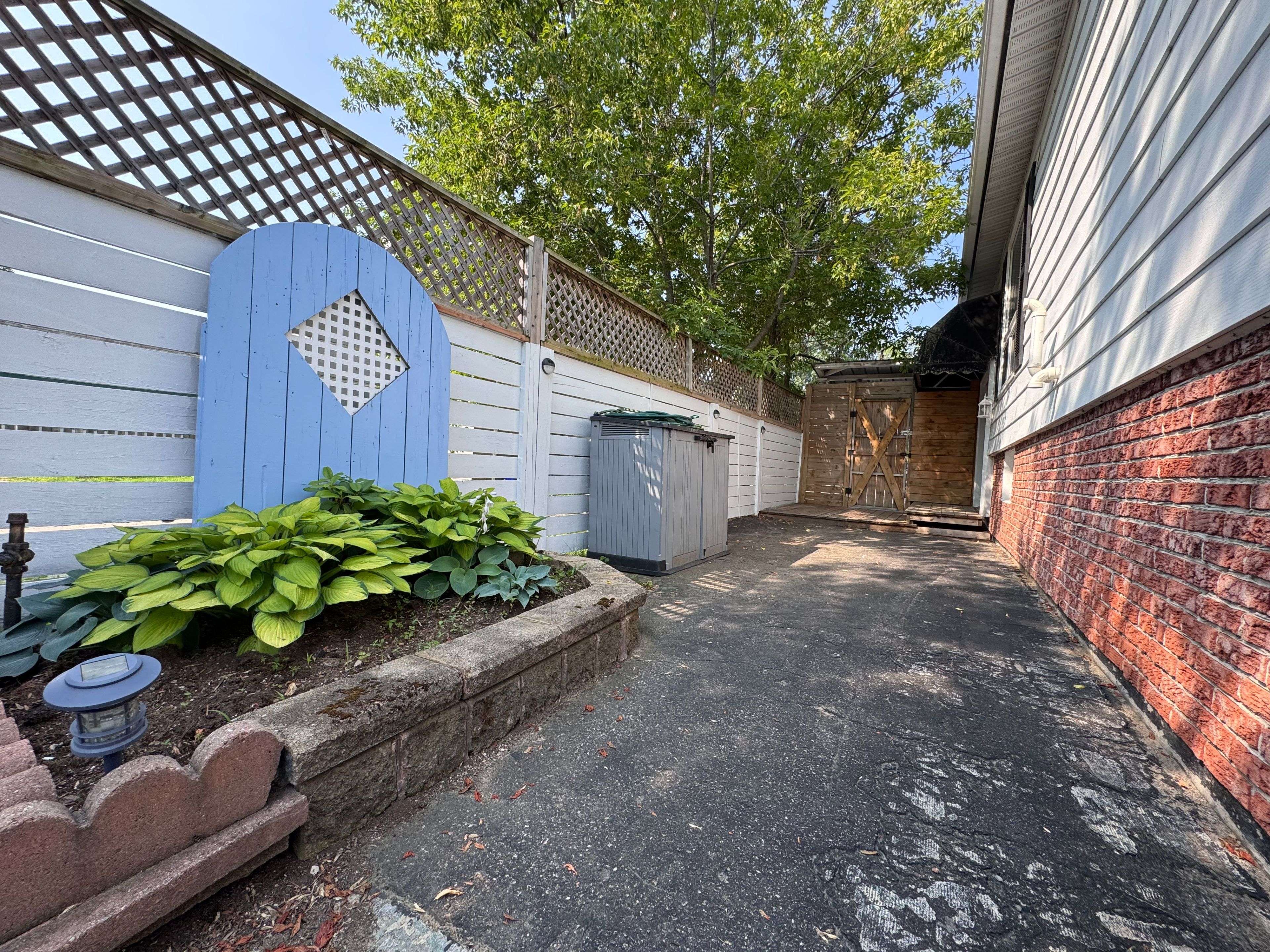 North Bay, ON P1A 2E4,502 Lakeshore DR