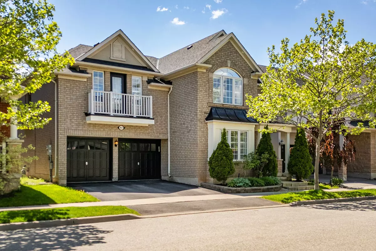 Milton, ON L9T 0E1,951 Cousens TER