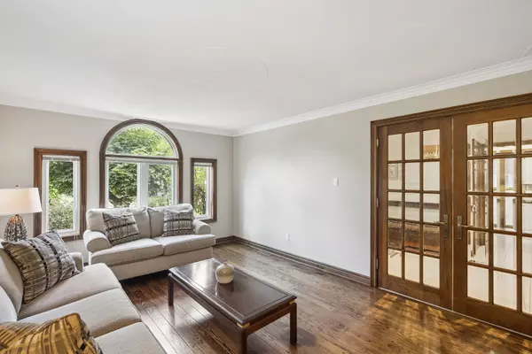 Richmond Hill, ON L4B 3A5,35 Lisa CRES