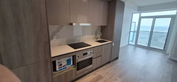 Vaughan, ON L4K 0R1,225 Commerce ST #5611