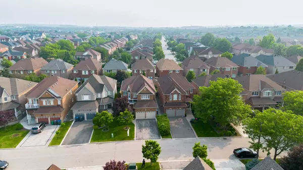 Mississauga, ON L5M 6K5,5918 Bassinger PL
