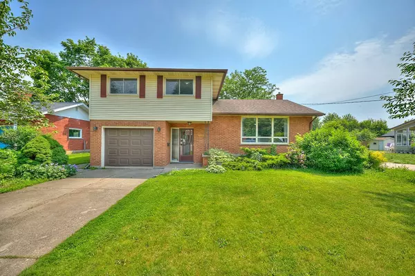 6724 McMicking ST, Niagara Falls, ON L2J 1X3