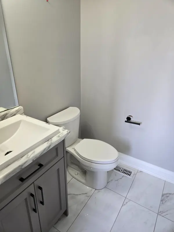 Port Colborne, ON L3K 2K8,41 Amelia ST