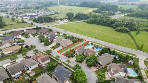 Niagara Falls, ON L2H 3K5,8235 Beaver Glen DR