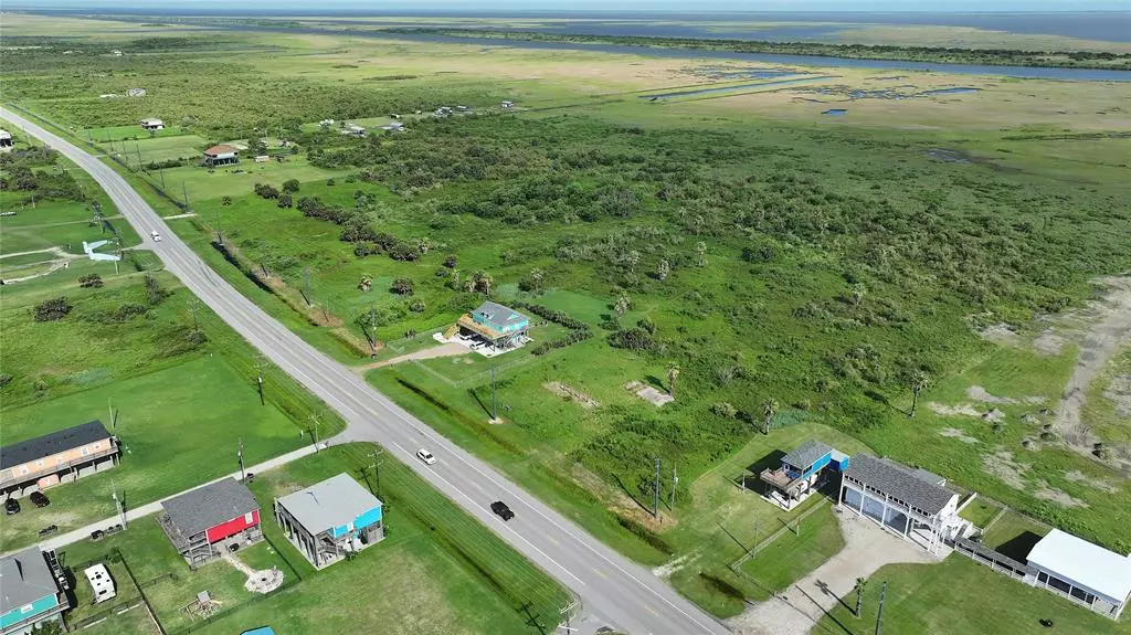 70.43 acres HWY 87, Gilchrist, TX 77617