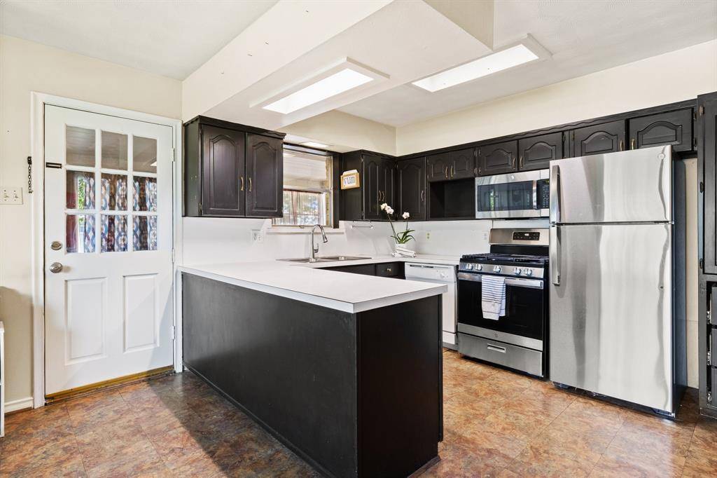 Dallas, TX 75218,11138 Wyatt Street