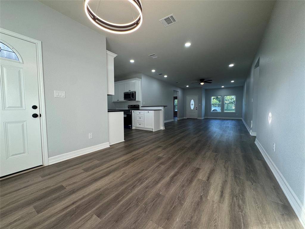 Mcgregor, TX 76657,331 Rogers Street