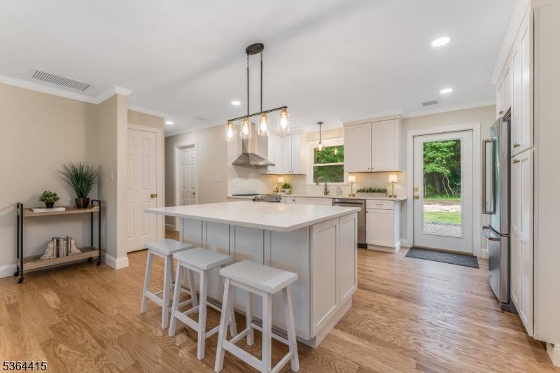 Tewksbury Twp., NJ 07830,135 Fairmount Road East