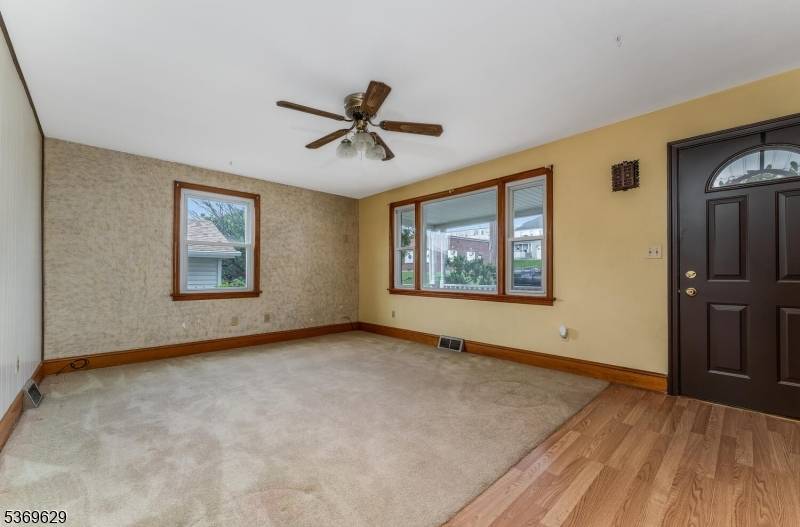 Phillipsburg Town, NJ 08865,300 Grant St