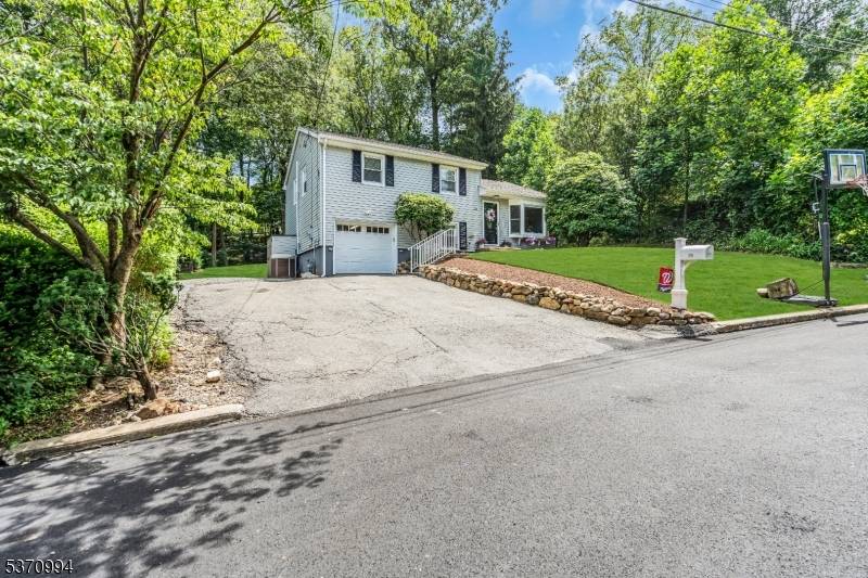 Denville Twp., NJ 07834,36 Warren Trl