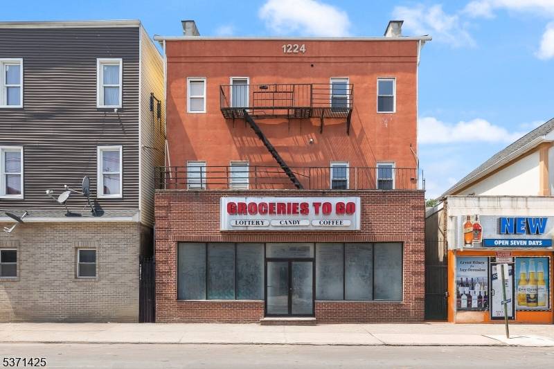178-180 3Rd St, Elizabeth City, NJ 07206