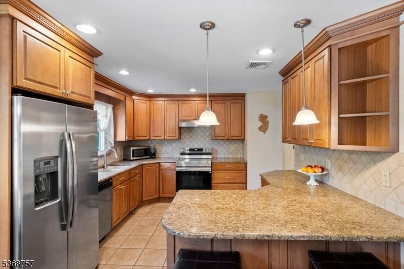 Montville Twp., NJ 07045,35 Upper Mountain Ave.