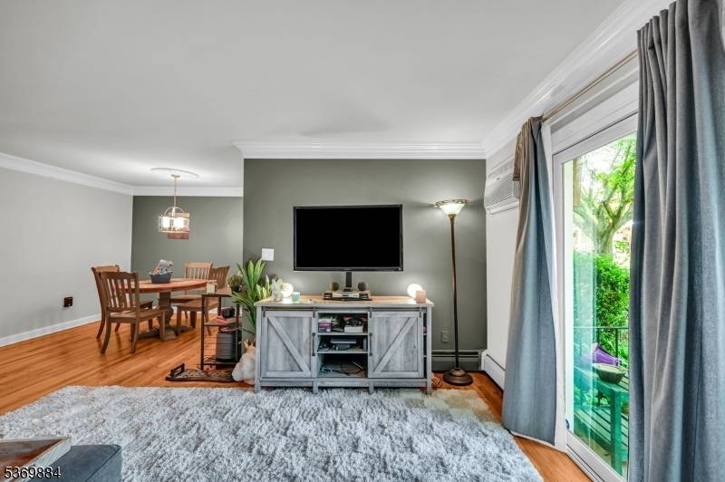 Morristown Town, NJ 07960,320 South St #G