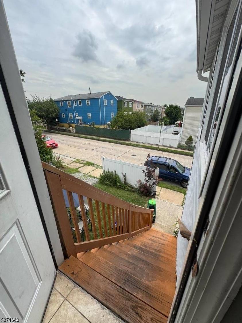 Kearny Town, NJ 07032,512 Forest St