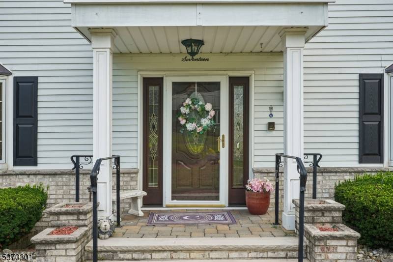 Fairfield Twp., NJ 07004,17 Mayhew Dr