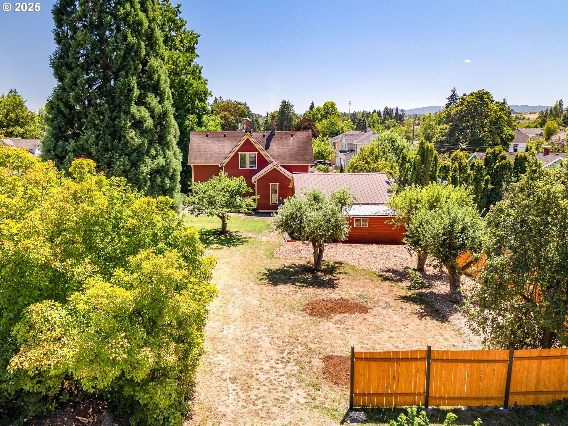 Monmouth, OR 97361,858 Main ST E