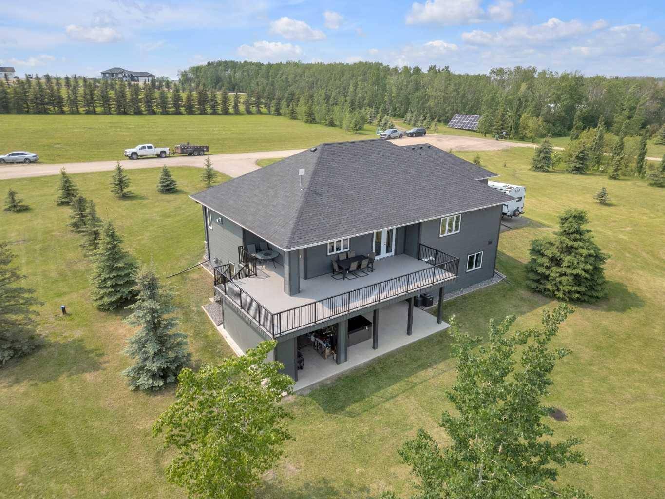 Rural Ponoka County, AB T0C 2J0,420054 Range Road 283 #15