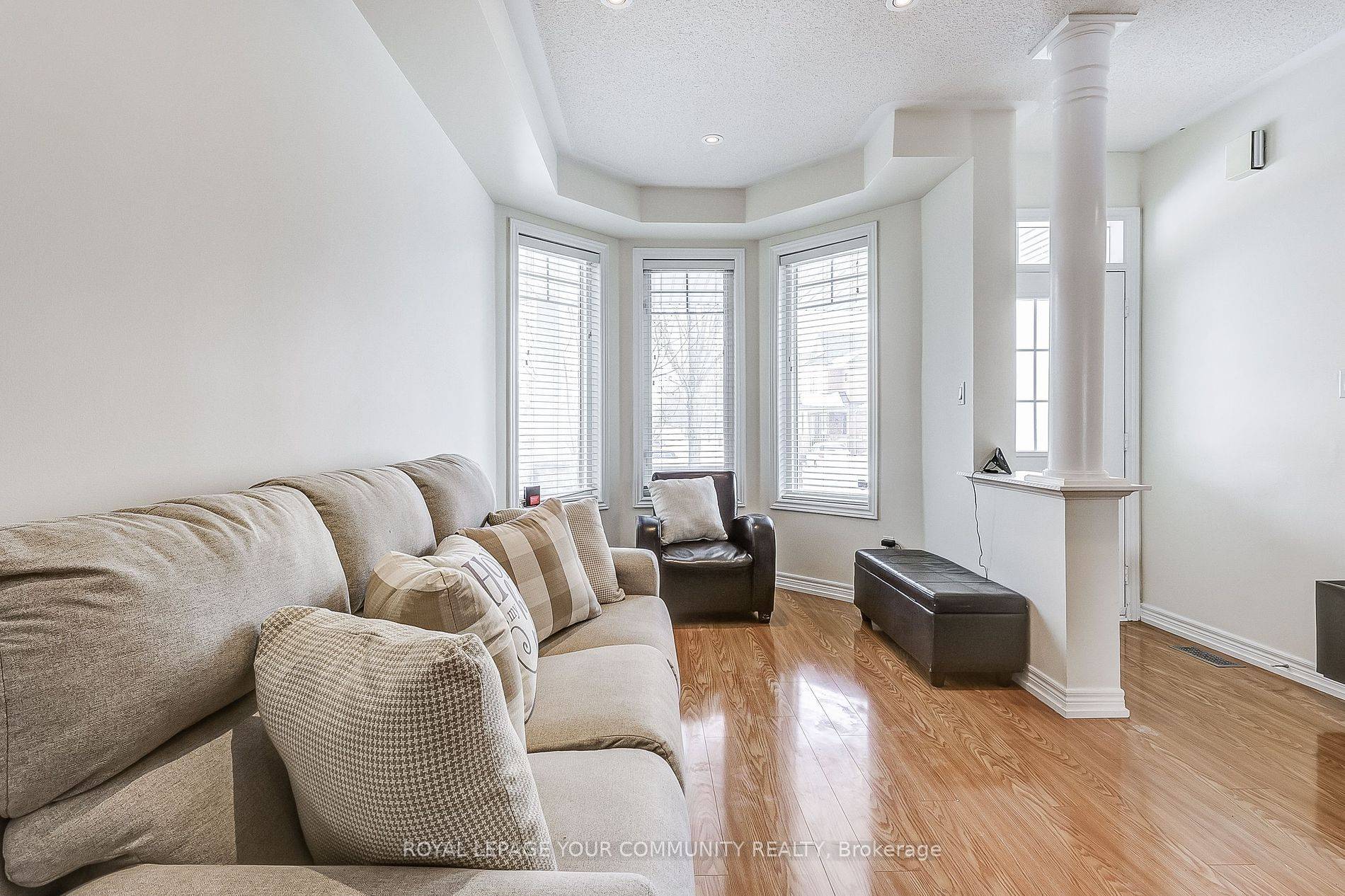 Richmond Hill, ON L4E 0B6,16 Windrow ST
