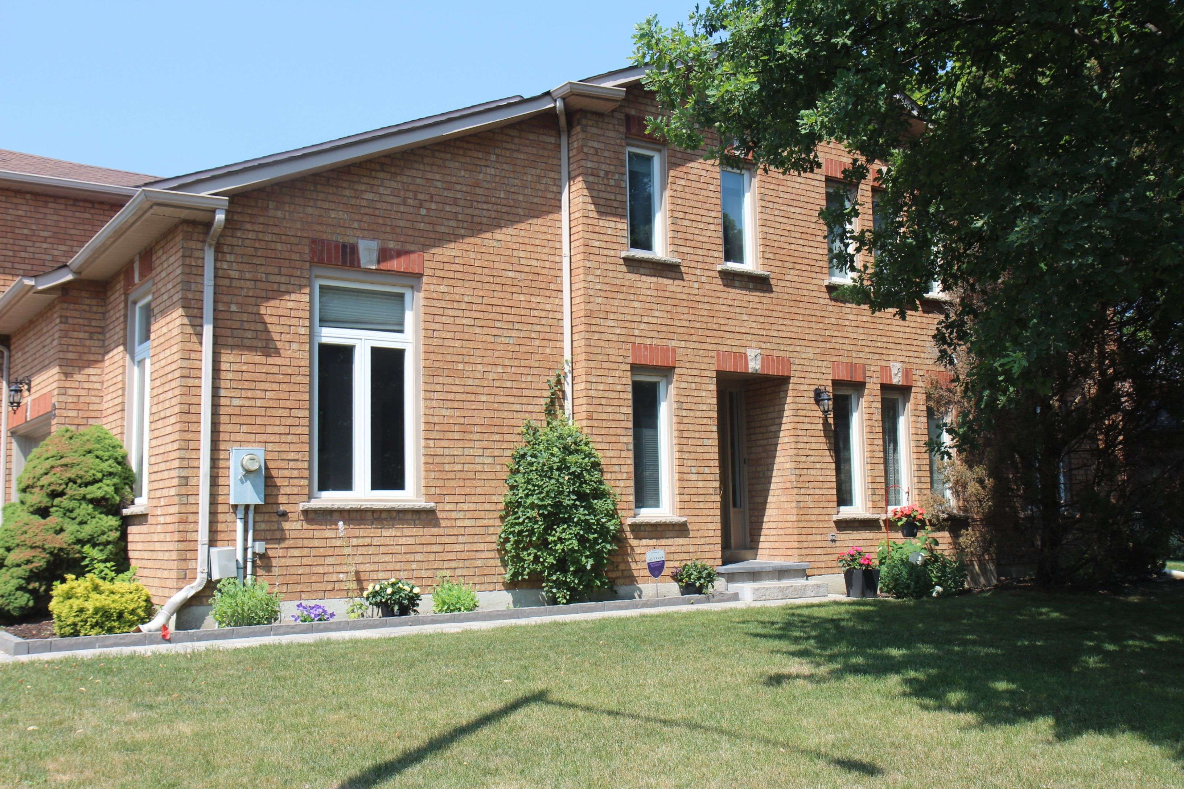 Richmond Hill, ON L4C 9T9,42 Oldhill ST