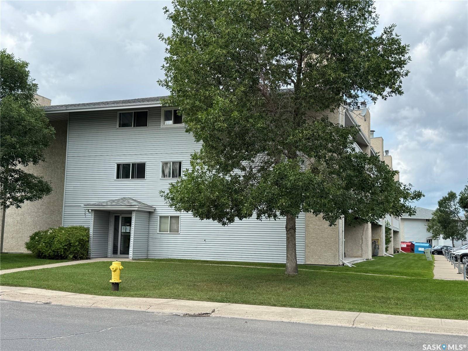 2410 Heseltine ROAD #401, Regina, SK S4V 1N9