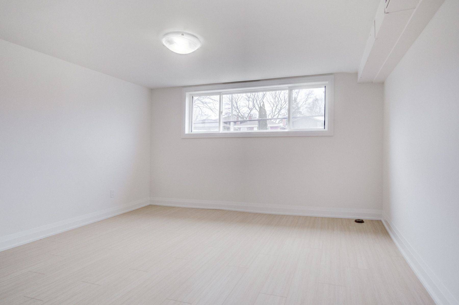 Toronto W06, ON M8W 3Y7,41 Gort AVE #Bsmt