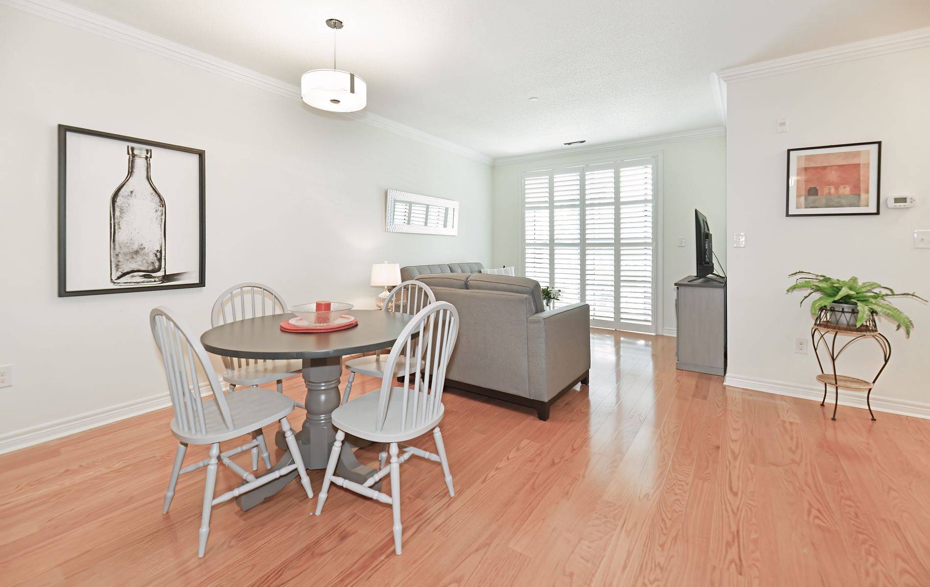 Milton, ON L9T 8K8,383 Main ST #112
