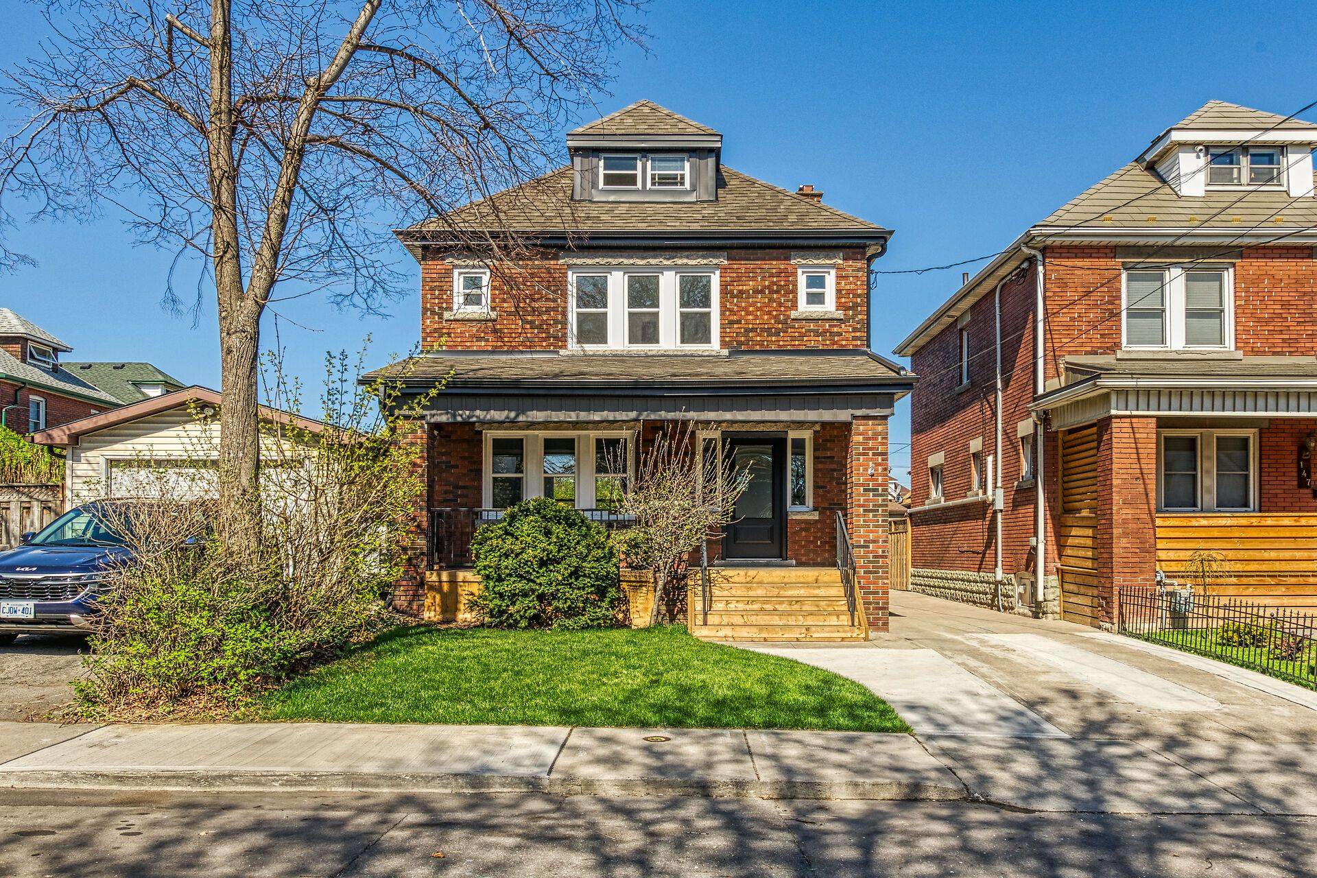 Hamilton, ON L8L 6X8,145 Prospect ST N