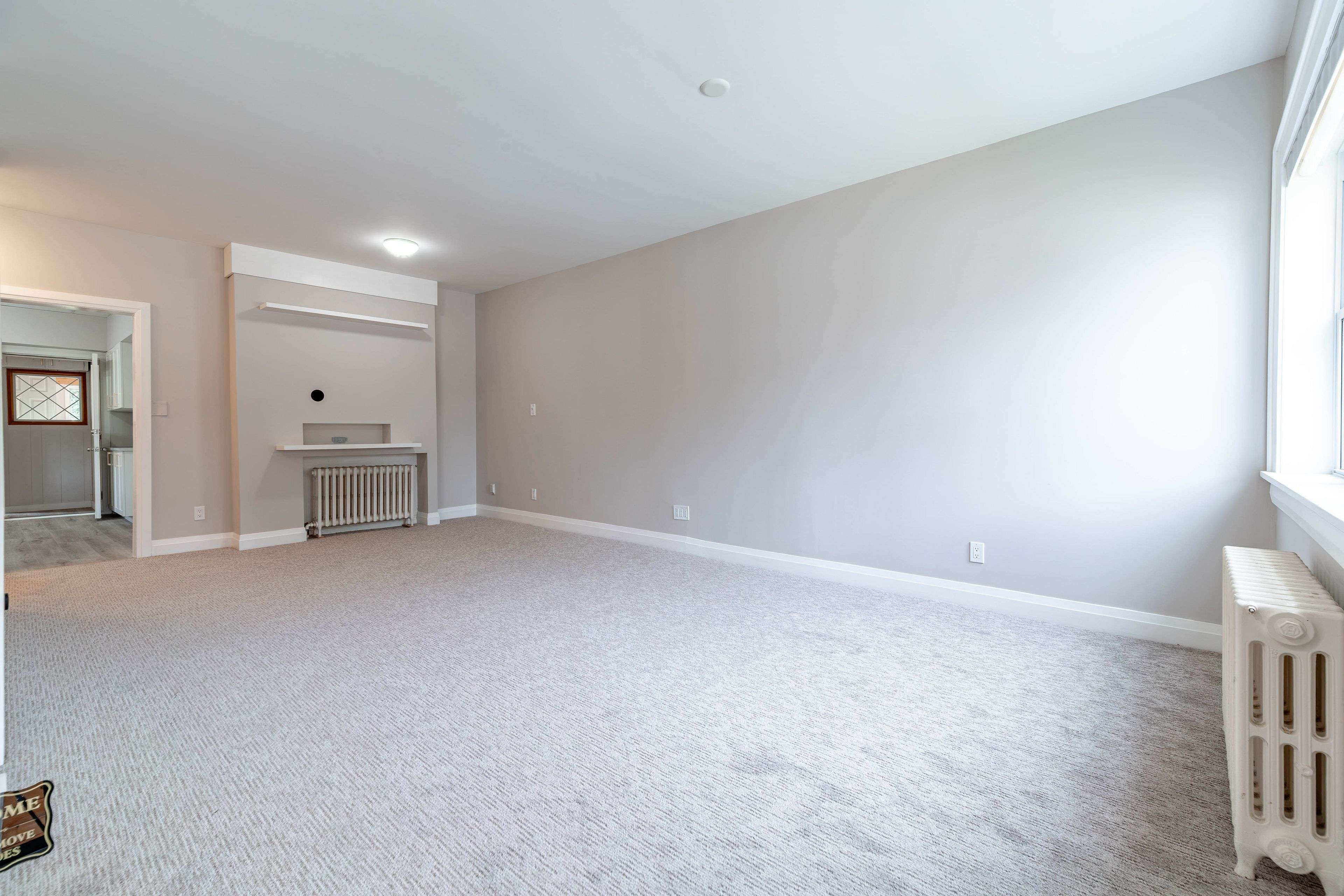 North Bay, ON P1B 3B6,360 Worthington ST W