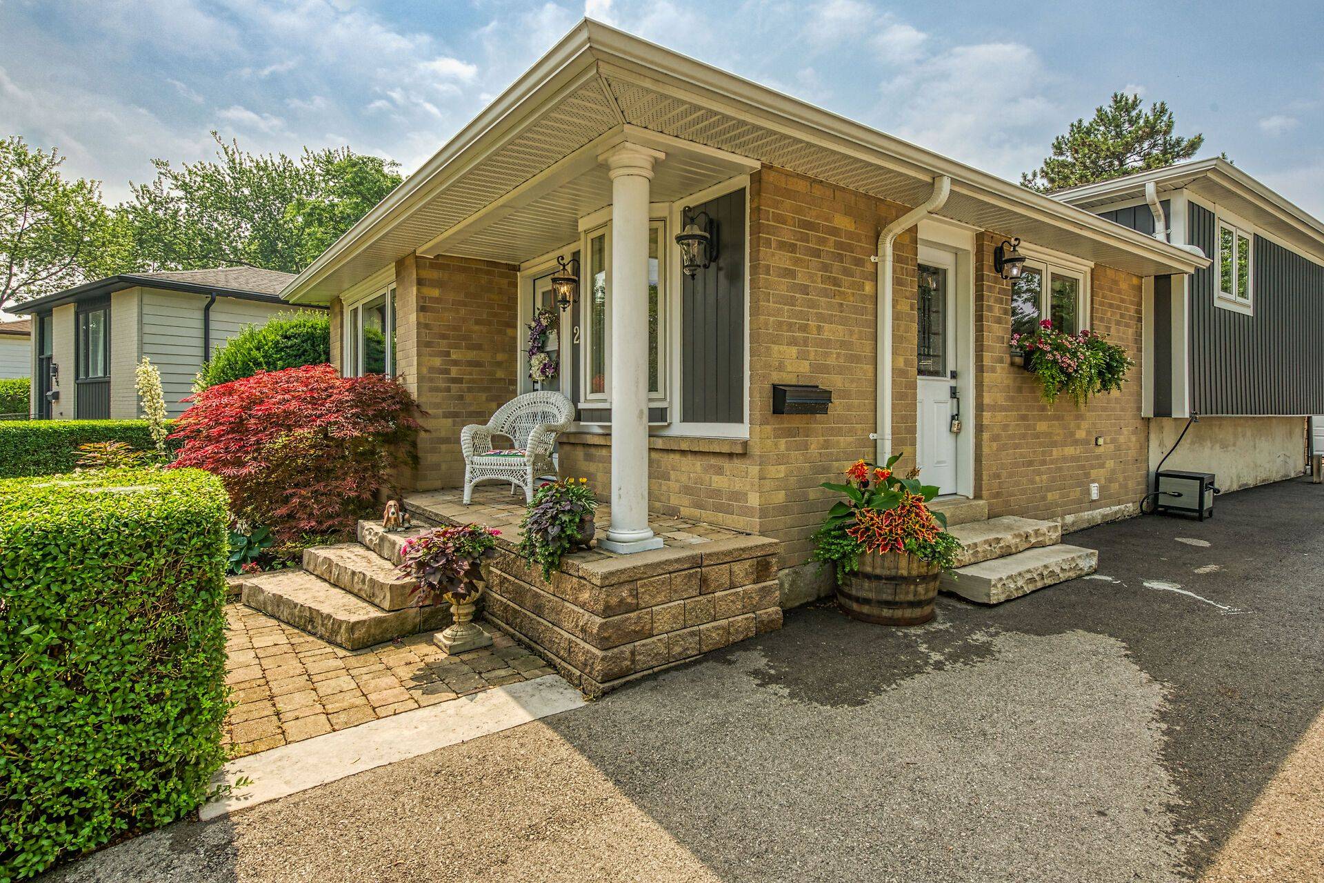 Hamilton, ON L8J 1B4,20 William Johnson ST