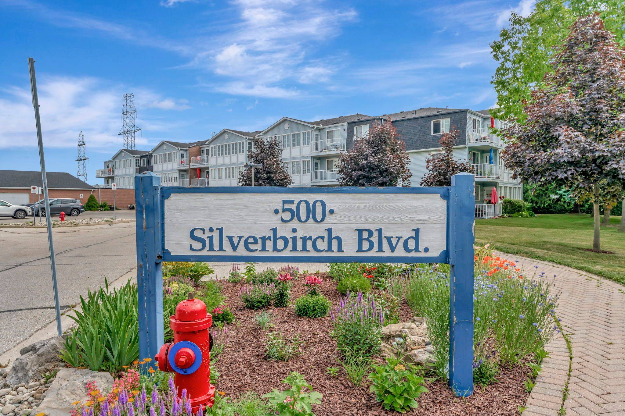 Hamilton, ON L0R 1W0,500 Silverbirch BLVD #101