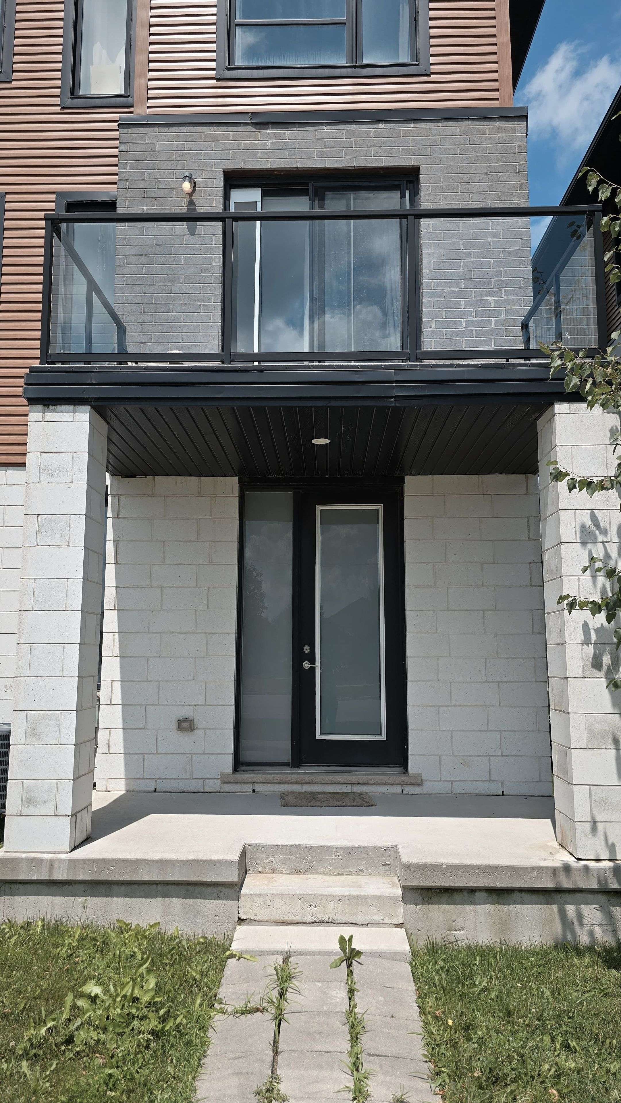 London North, ON N6H 0J7,895 Sarnia RD