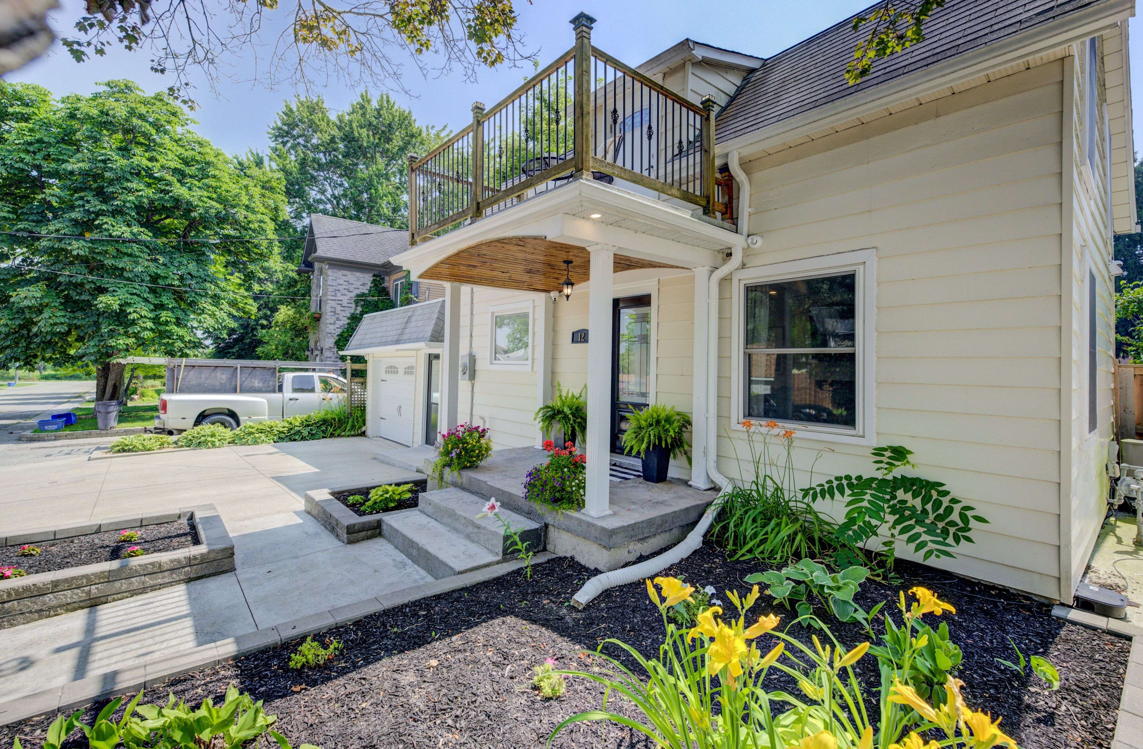 Wilmot, ON N3A 2N1,12 Queen ST