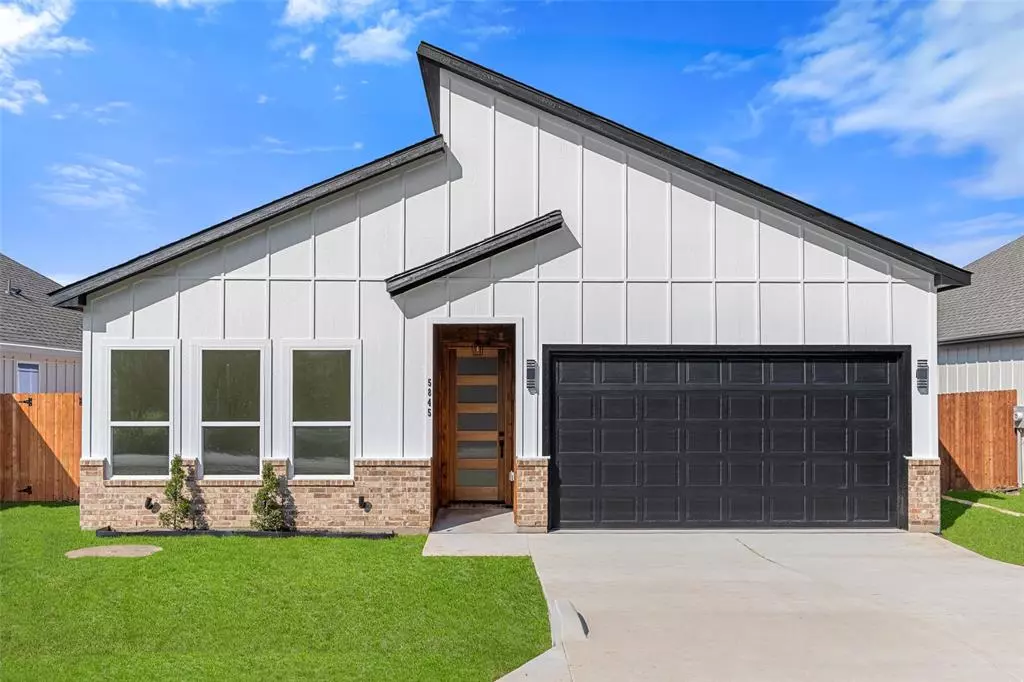 Granbury, TX 76048,5845 Black Pine Circle