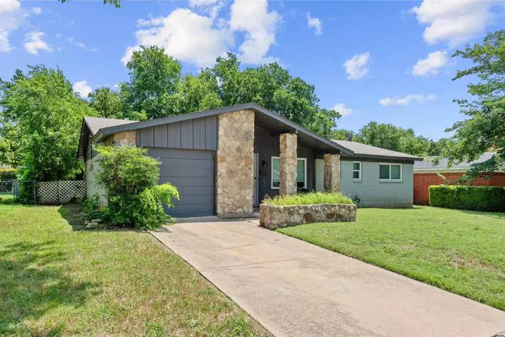 Saginaw, TX 76179,321 Thompson Drive