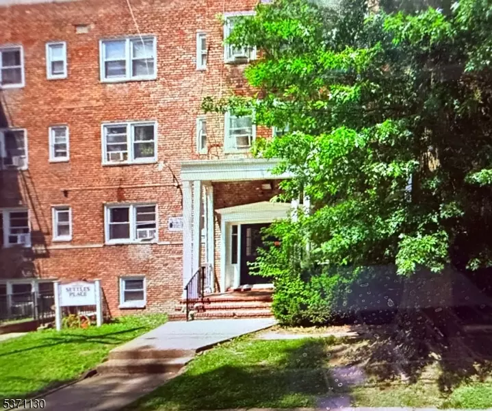 Plainfield City, NJ 07060,711 Plainfield Ave #1D