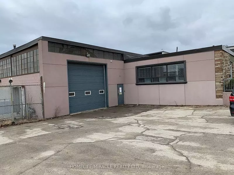 Toronto W05, ON M9L 1Y4,73 Millwick DR