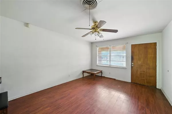 Fort Worth, TX 76134,5416 Whitten Street