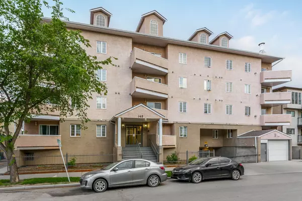 Calgary, AB T2E 5B4,649 Marsh RD Northeast #316