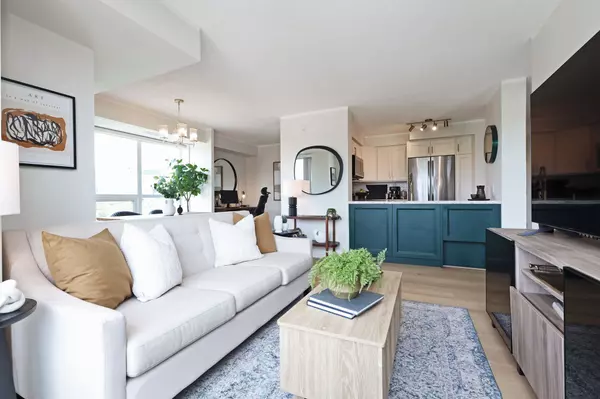 Toronto C13, ON M3C 4J1,120 Dallimore CIR #407