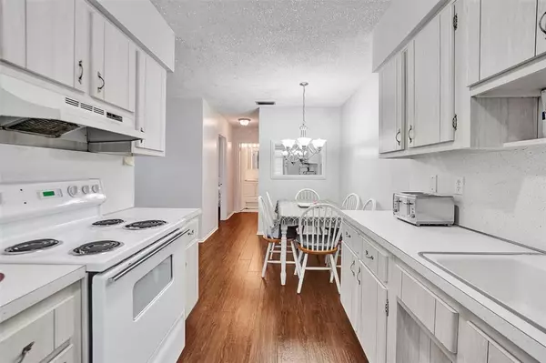 Hollywood, FL 33020,1833 Monroe St #20