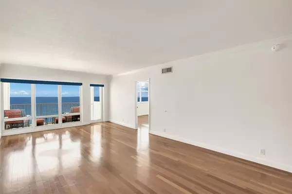 Pompano Beach, FL 33062,750 N Ocean Blvd #1707