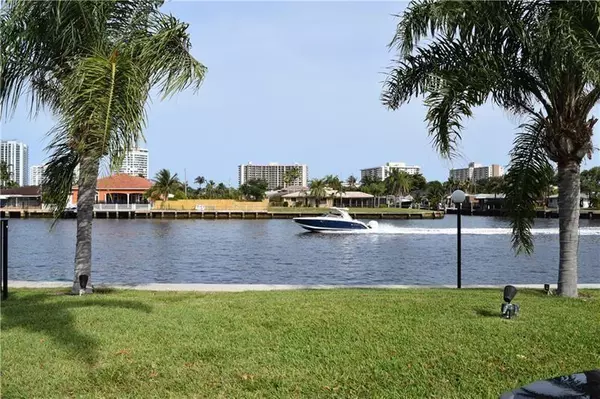 6223 Bay Club Dr #2, Fort Lauderdale, FL 33308