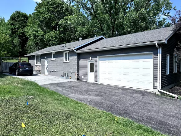 349 Penn AVE, Newmarket, ON L3Y 2S7